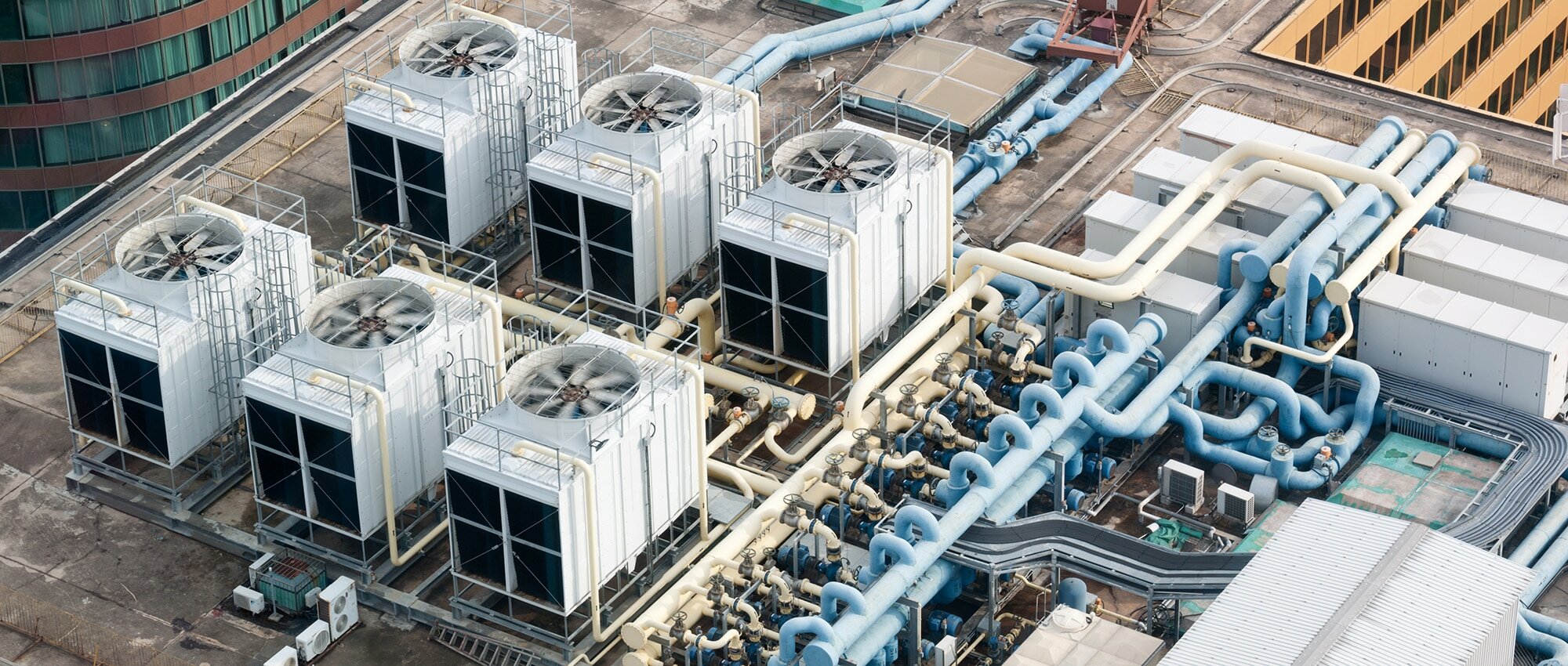 How Ducted Air Conditioning Works in Saudi Arabia: Complete Commercial HVAC Guide